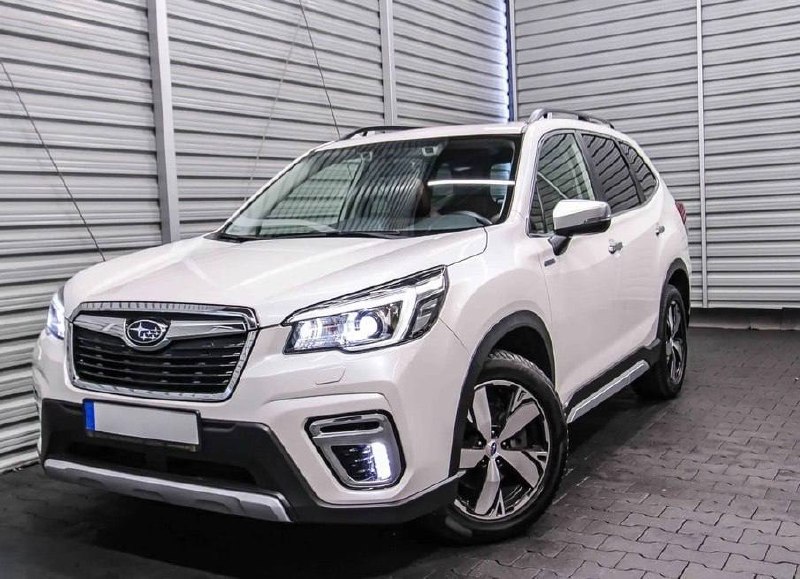 Subaru Forester — фото 1 из 8